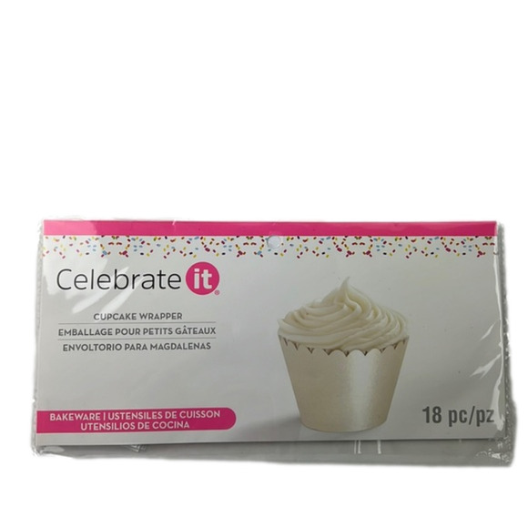 Celebrate it - 18 pce Cupcake  wrappers - Picture 1 of 5